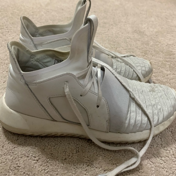 Adidas - Picture 2 of 3